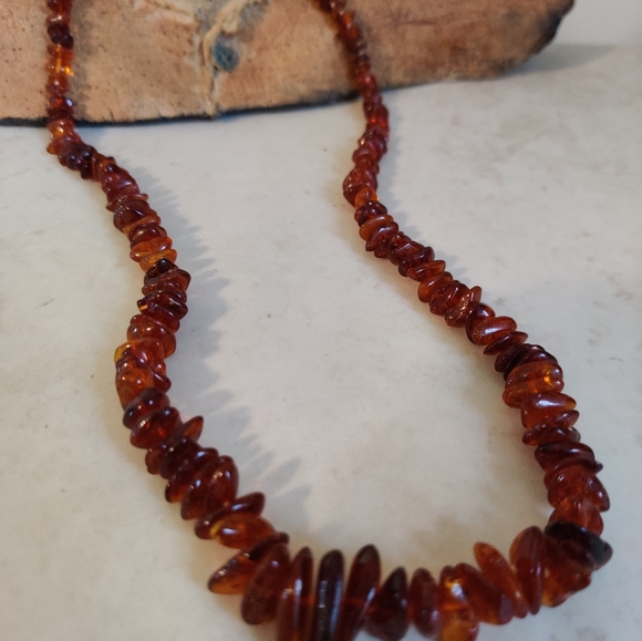 Vintage Baltic Amber Necklace - Picture 12 of 16